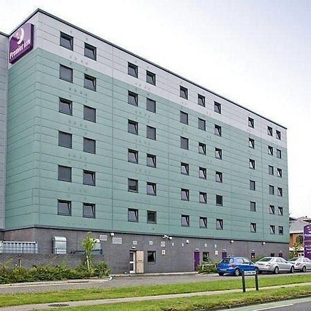 Premier Inn London Elstree / Borehamwood Bagian luar foto