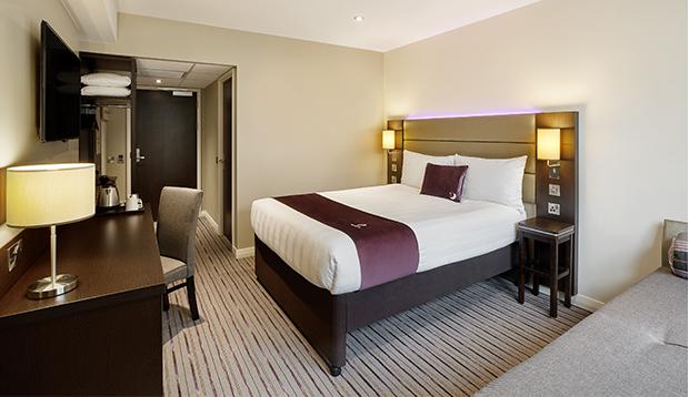 Premier Inn London Elstree / Borehamwood Bagian luar foto