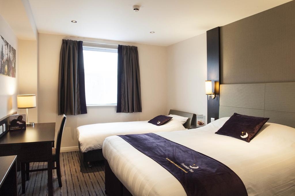 Premier Inn London Elstree / Borehamwood Ruang foto